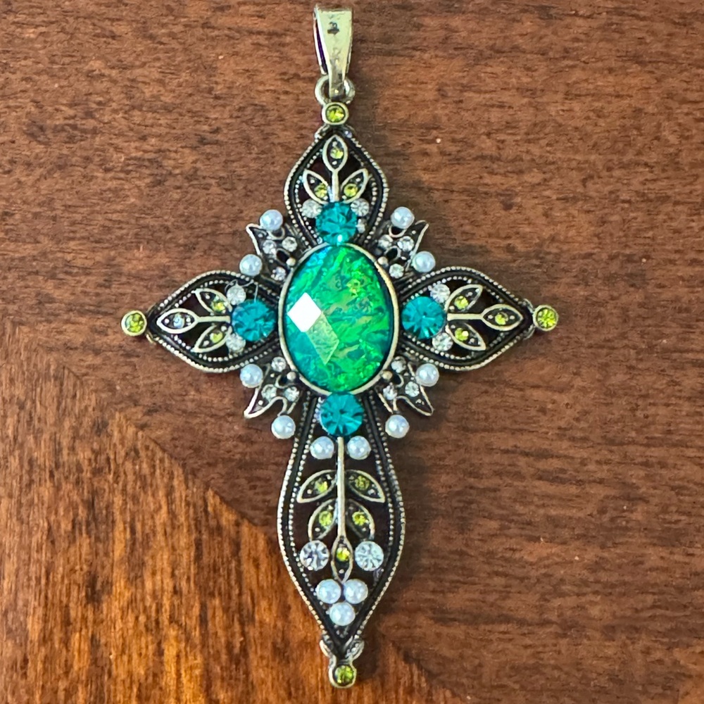 Victorian, Antique Gold-tone, Ornate Pearl & Rhinestone Cross Pendant Necklace